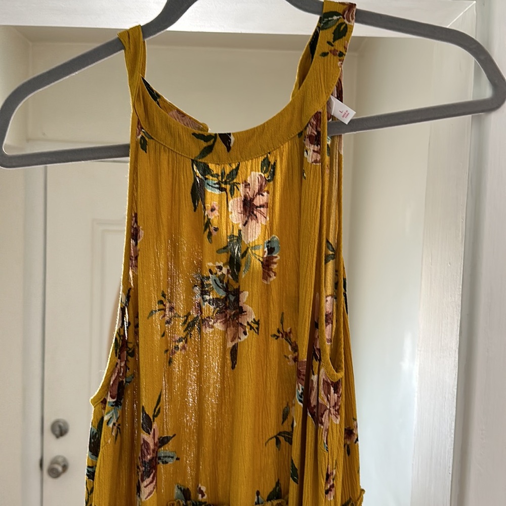 Juniors Floral Dress - Picture 2 of 4